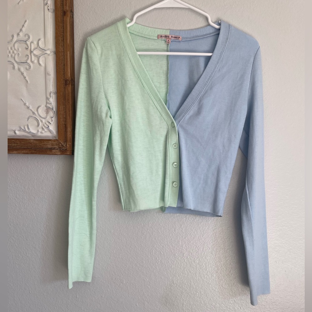 BAILEY ROSE women’s sz Medium Color-Blocked Crop Cardigan Sweater blue/green